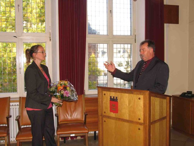 2012_-_ehrung_marina_mohnen_3_20180127_1503879122