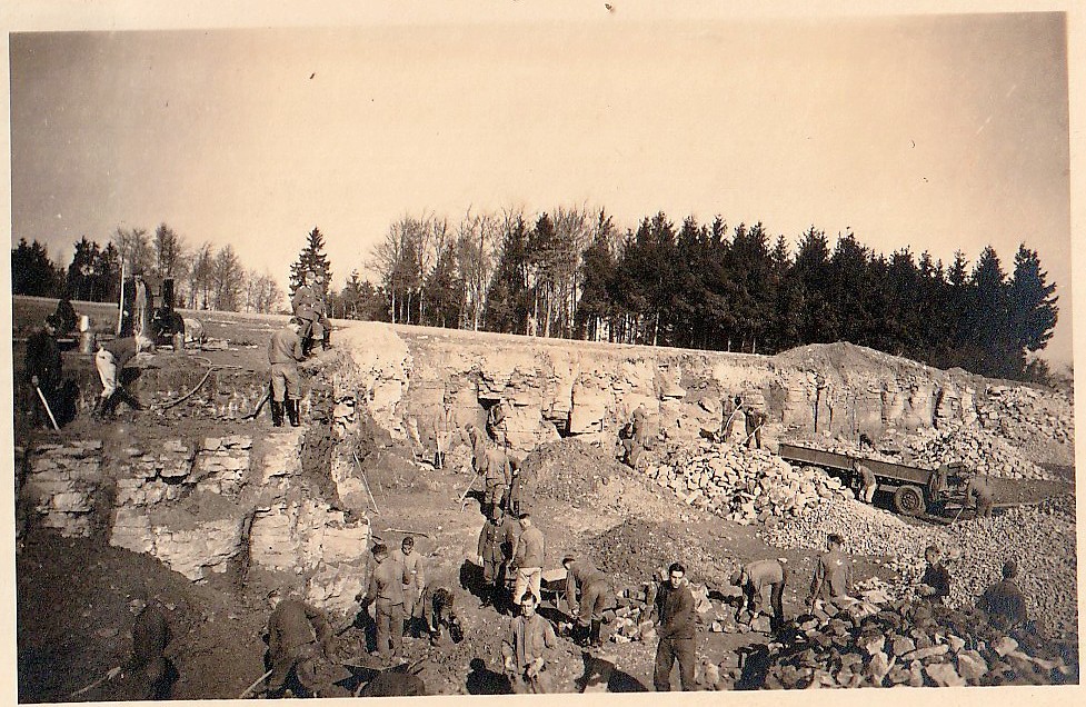 1939 Bild06 Feldflugplatz