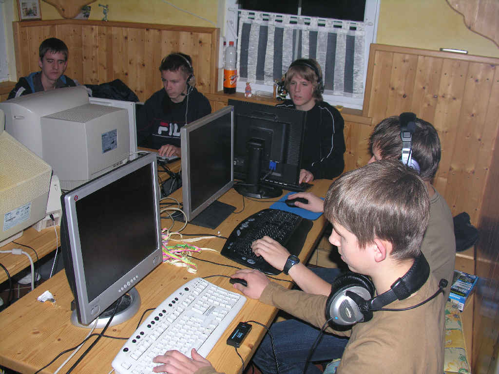 2007-10-27-LAN-Fuchsbau.JPG